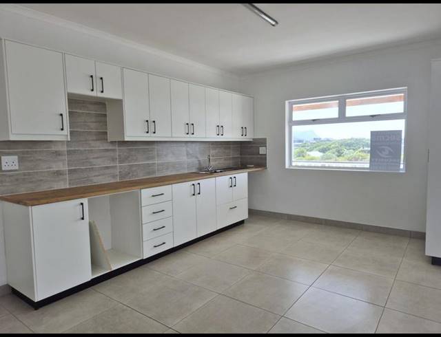 3 BEDROOM HOUSE FOR SALE IN KLEINBAAI